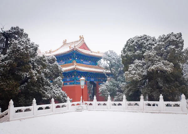 Confucius Tempel in Peking. Wintertijd. — Stockfoto