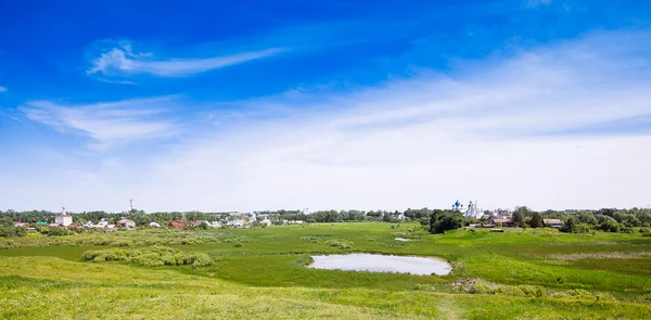 Güzel cityscape. Eski Rus Suzdal şehir görünümünü. Gol — Stok fotoğraf