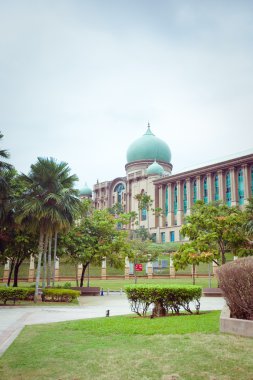 Putrajaya şehirde, Malezya Putra Camii yer