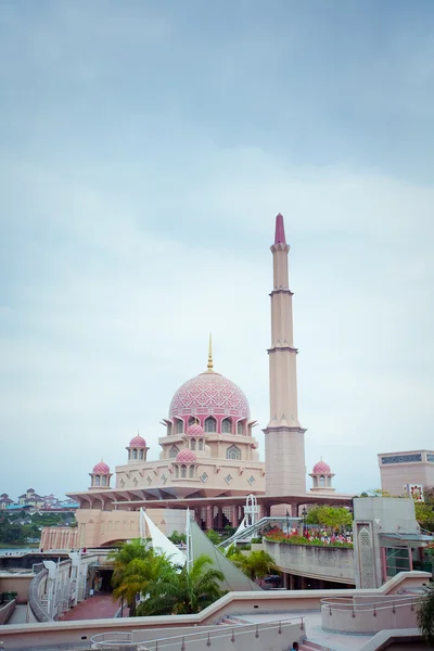 Mešita Putra nachází v Putrajaya city, Malajsie — Stock fotografie