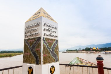 Altın üçgen - Tayland, Myanmar ve Laos sınırına