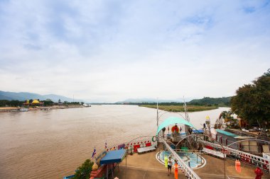 Altın üçgen - Tayland, Myanmar ve Laos sınırına