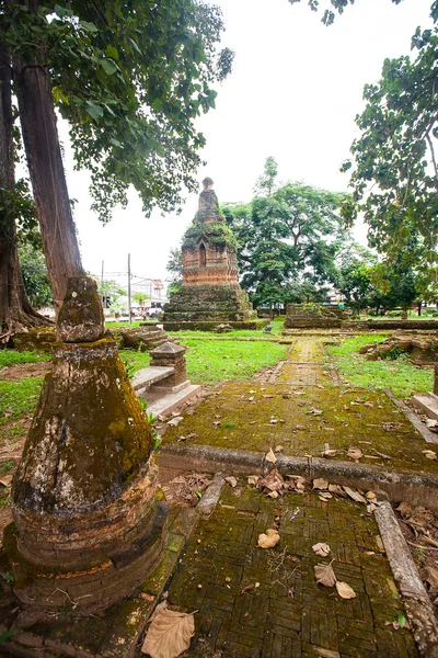 Ruines de temple à Sop Ruak, nord de la Thaïlande — Photo
