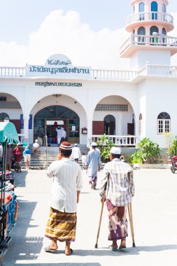 3 Ocak 2014 Tayland, Koh Samui. İnsanlar Müslüman balıkçı VILL