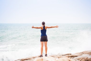 Spor ve yaşam başarıları ve başarı kavramı. Arka görünüm spor