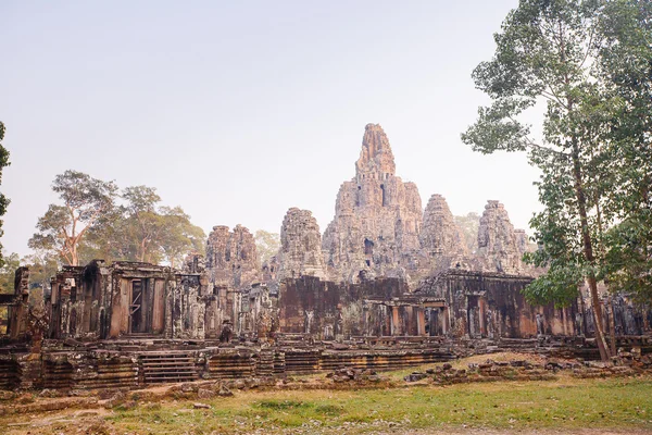 バイヨン アンコールの寺院、シェムリ アップ、カンボジア — ストック写真
