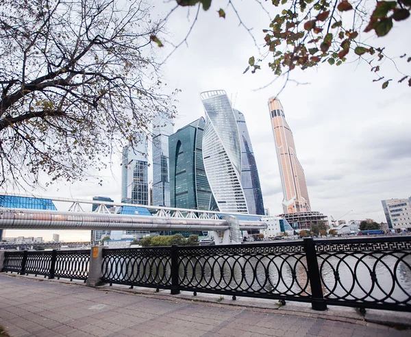 Panorama de la ville de Moscou, Russie de la rive du fleuve Moskva — Photo