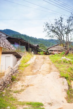 Köyü yakınlarında Mae tatlım şarkı, Tayland