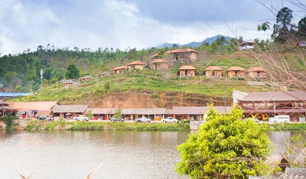 Pueblo cerca de Mae Hon Song, Tailandia — Foto de Stock