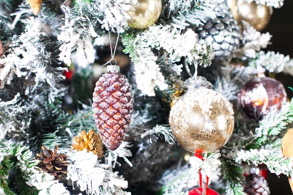 Decorated Christmas tree in red and white colors — Stock Photo, Image