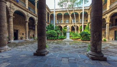 Palacio De Los Capitanes, Havana Columbus heykeli 