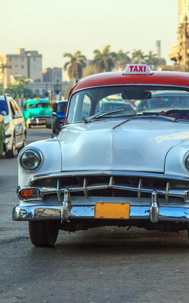 Oldtimer taxi cars, havana, kuba — Stockfoto