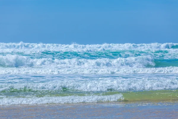 Hoge golven van de Atlantische Oceaan, Biarritz — Stockfoto