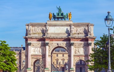 Zafer Takı, Paris, Fransa