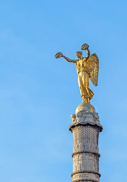 Fuente Palmier en París —  Fotos de Stock