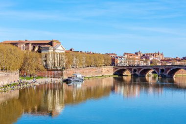 Taş köprü üzerinden Garonne, Toulouse