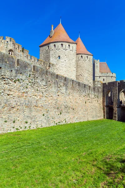 Wieże zamku średniowiecznego, Carcassonne — Zdjęcie stockowe