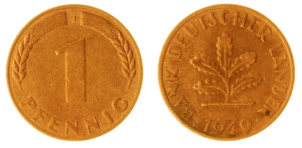 1 pfennig 1949 munt geïsoleerd op een witte achtergrond, Duitsland — Stockfoto