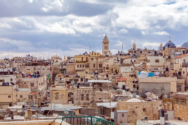 Jerusalem alte stadtdächer — Stockfoto