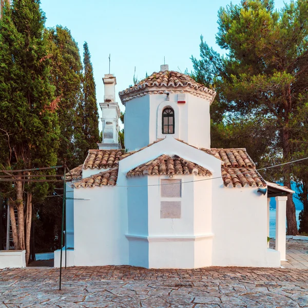 Kloster på Pontikonisi island, Korfu, Grekland — Stockfoto