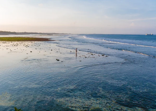 Playa tropical y de marea baja, Bali —  Fotos de Stock