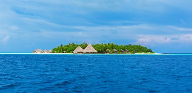 Island Beach Resort, Maldivler ile