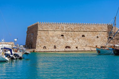 Heraklion Limanı ve kale, Crete