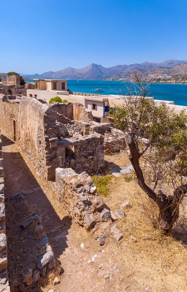 Wyspa Spinalonga z średniowiecznej twierdzy, Crete — Zdjęcie stockowe