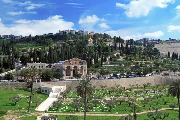 Tüm kilise Milletler ve Mary Magdalene Convent objektif yuvasının üzerinde — Stok fotoğraf