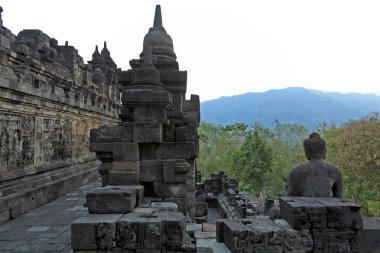 Antik borobudur Budist tapınağı