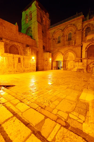 Catedral do Santo Sepulcro à noite, Jerusalém — Fotografia de Stock