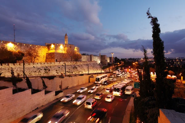 Murallas de la Ciudad Antigua en la Noche, Jerusalén — Foto de Stock