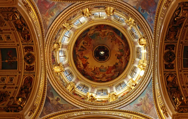 Wnętrze katedry Isaac, Sankt Petersburg — Zdjęcie stockowe