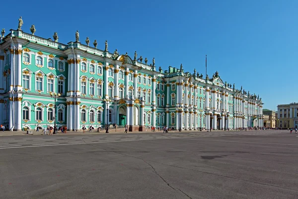Pałac zimowy dzień, Sankt Petersburg — Zdjęcie stockowe