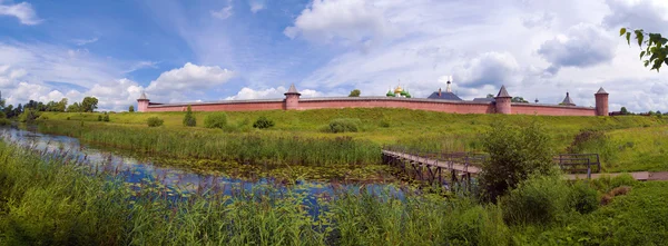Klostret i Saint Euthymius, landmärke i Suzdal, Ryssland — Stockfoto