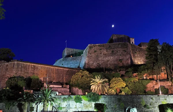 Wieczorem widok oświetlony nowej fortecy, Corfu, Grecja — Zdjęcie stockowe
