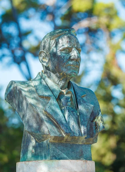 Statue von sir arthur evans auf knossos, heraklion, beton, griechenland — Stockfoto