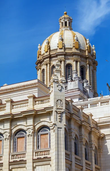 Museum van de revolutie, voormalig president paleis, havana, cuba — Stockfoto