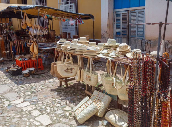 Negozi di souvenirs nel centro storico, Trinidad — Foto Stock