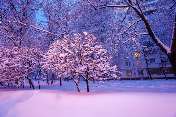 Vintern staden Nattbild — Stockfoto