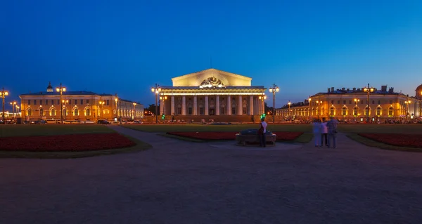 Giełda papierów wartościowych w pluć na Wyspie Wasiljewskiej, St.Petersburg — Zdjęcie stockowe