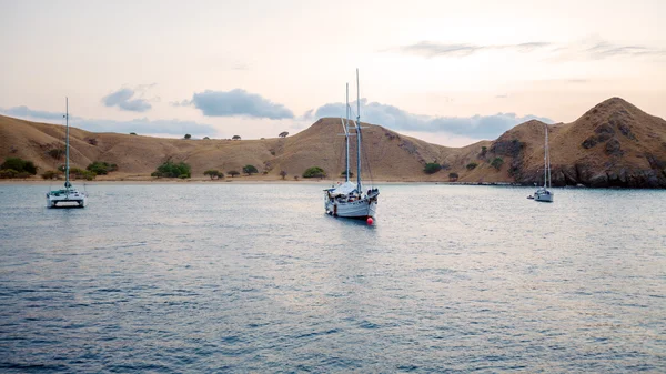 Nautical Landscape of Komodo Island with Boat — Stock Photo, Image