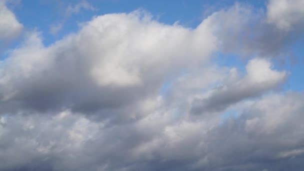 Nuvens de tempestade de chuva em movimento rápido — Vídeo de Stock