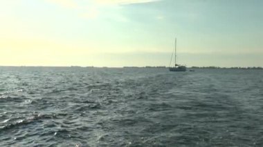 Berrak su, Karayip Denizi Cayo Largo yakınındaki