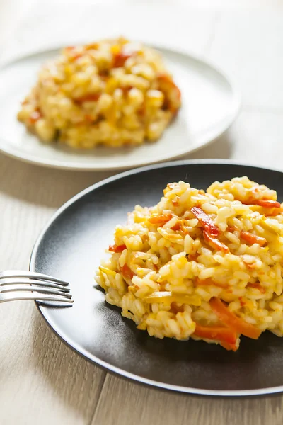 Risotto with red pepper, healthy vegan food — Stock Photo, Image