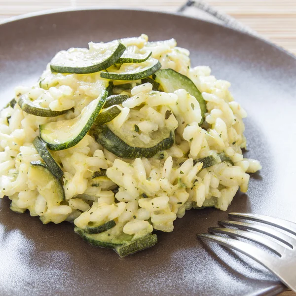 Risotto with zucchini, italian food recipe — Stock Photo, Image