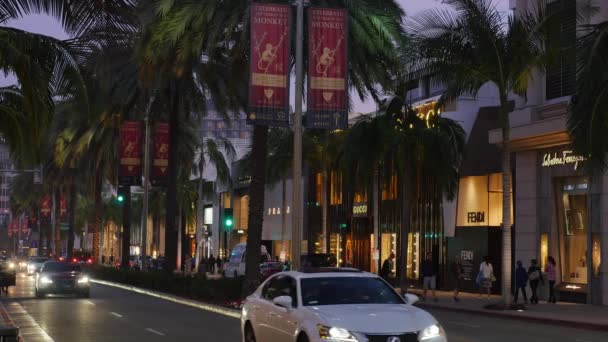 Evening Establishing Shot of Rodeo Drive — Stockvideo