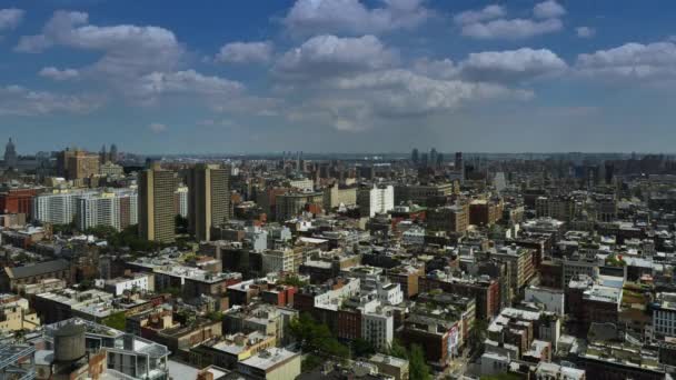 Tiro do lapso da hora do dia de verão sobre Midtown Manhattan — Vídeo de Stock