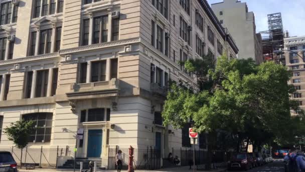 Daytime Estabelecendo Tiro Cidade Interior Edifício Escolar — Vídeo de Stock