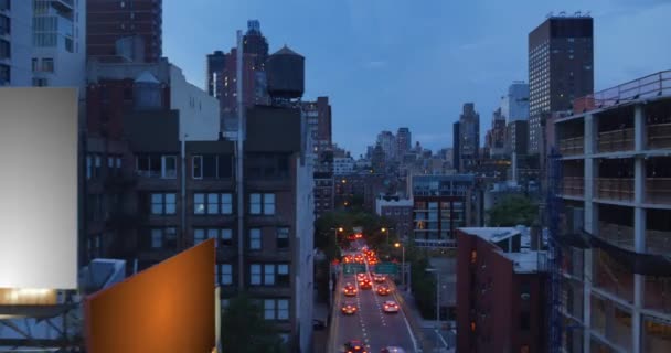 Vista aérea nocturna de Manhattan desde el tranvía Roosevelt Island — Vídeo de stock